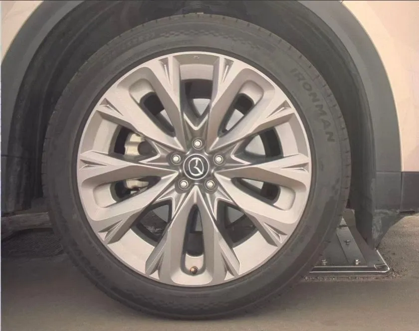 Mazda CX-90 photo 18