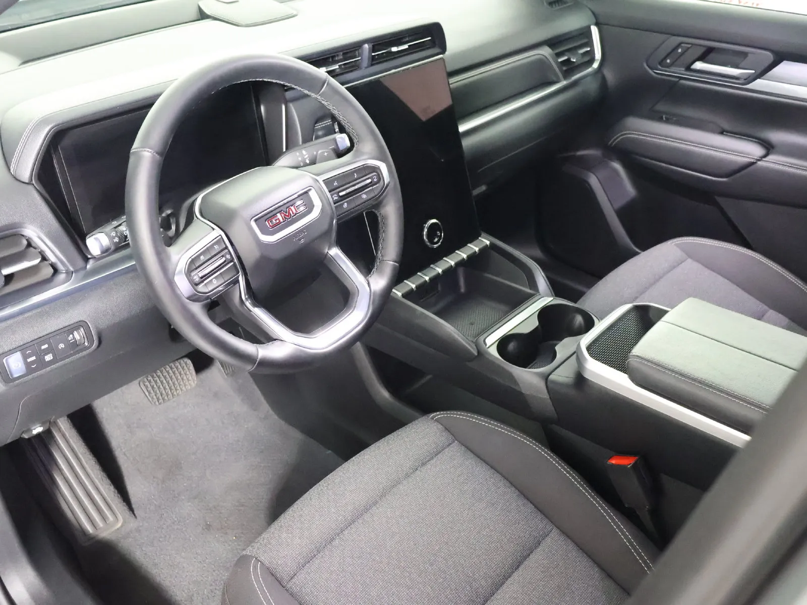 GMC Terrain photo 25