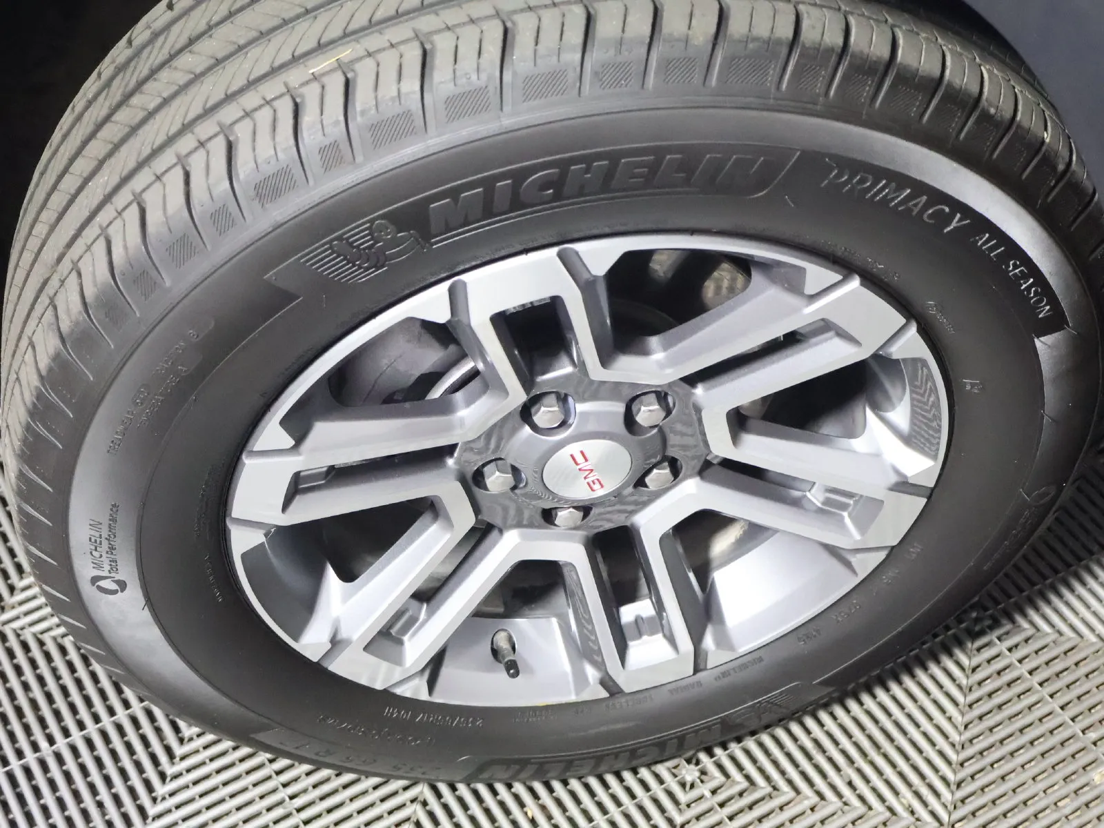 GMC Terrain photo 20