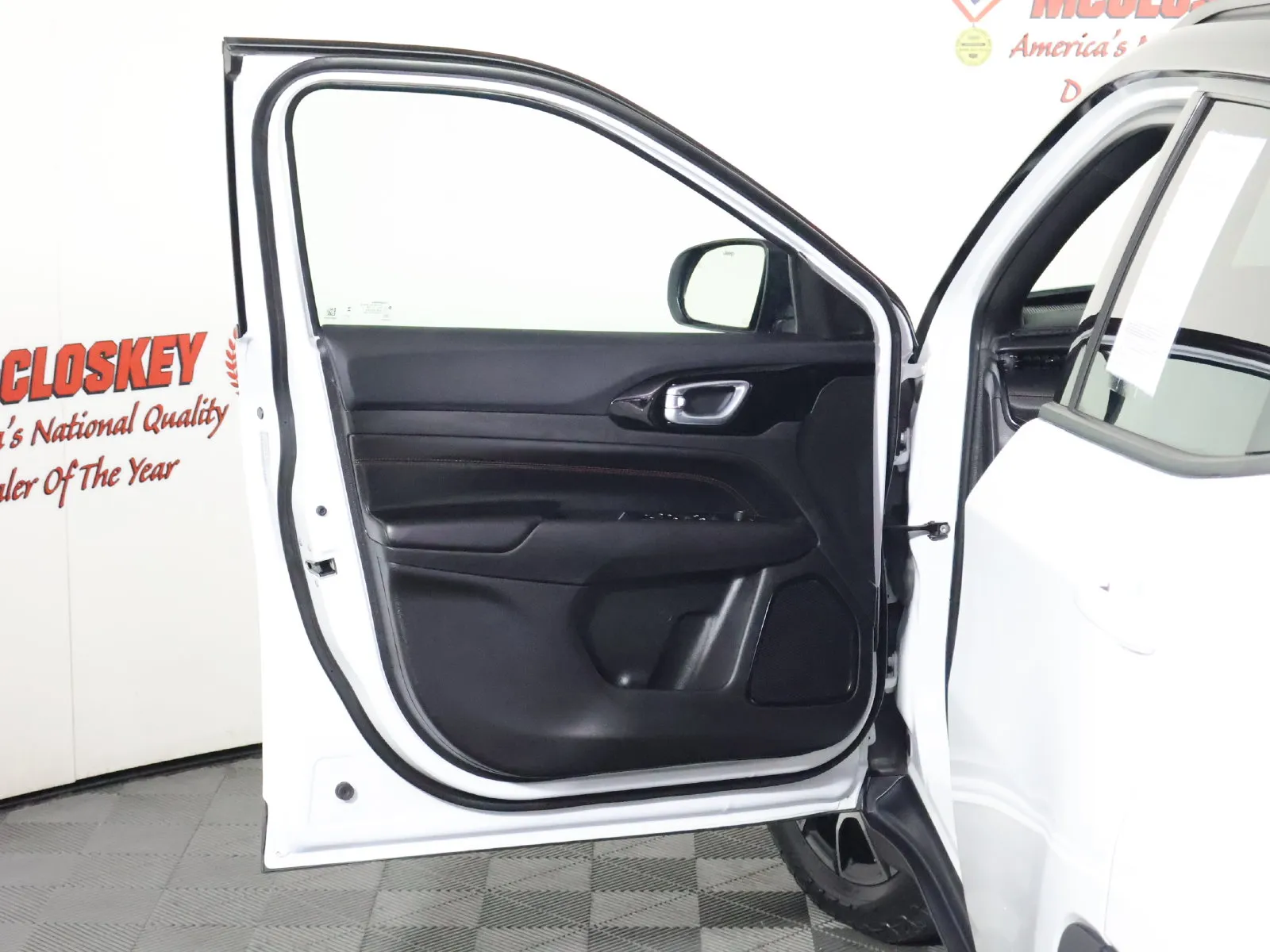 Jeep Compass photo 27