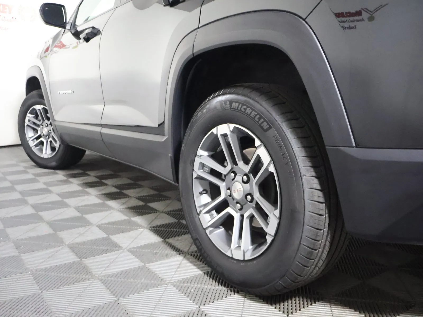 GMC Terrain photo 12