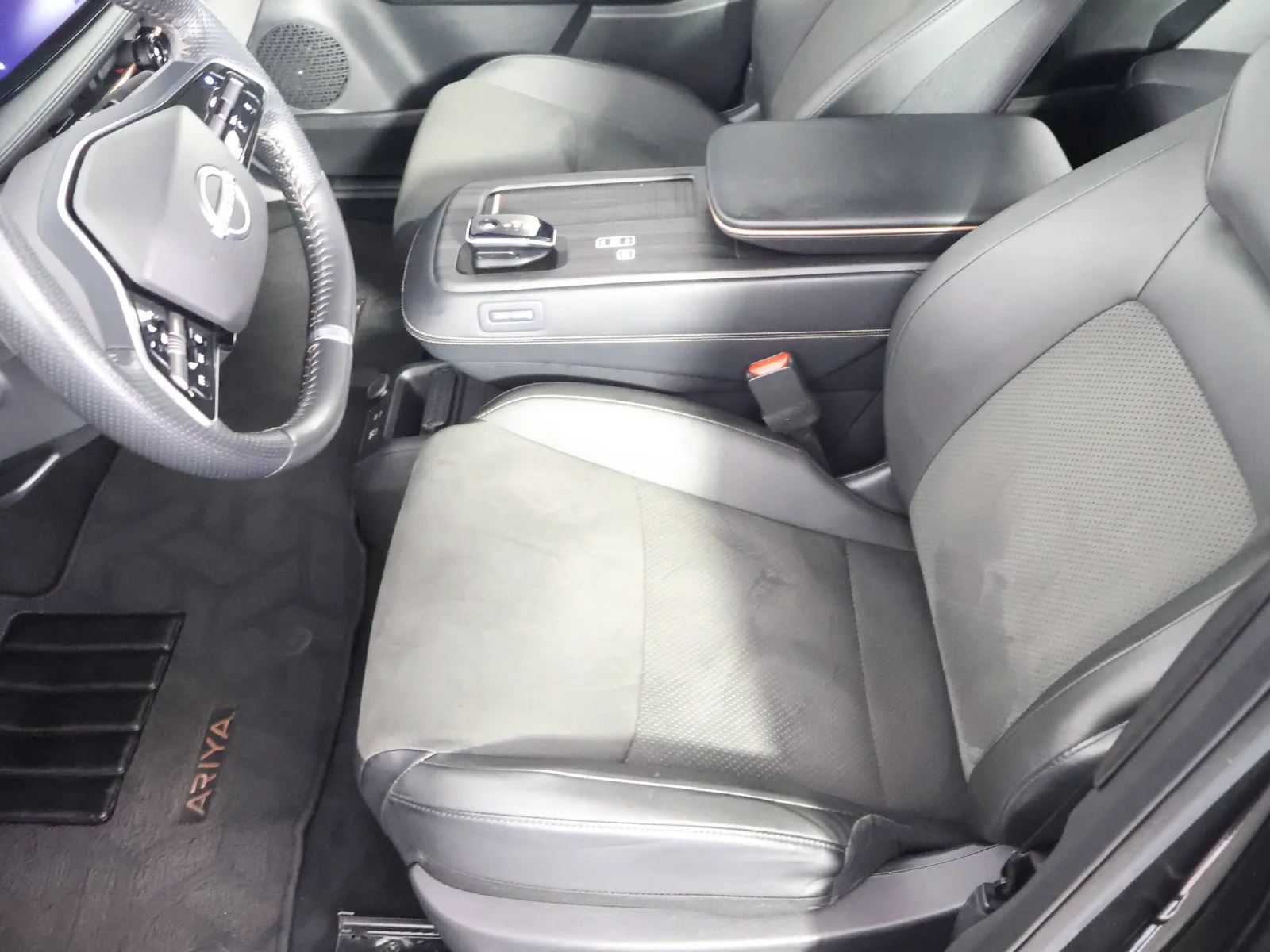 Nissan Ariya photo 23