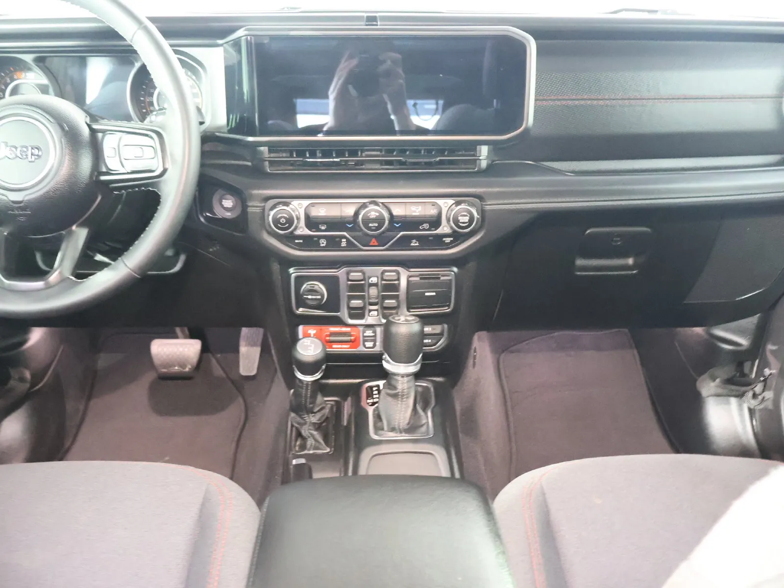 Jeep Wrangler photo 20