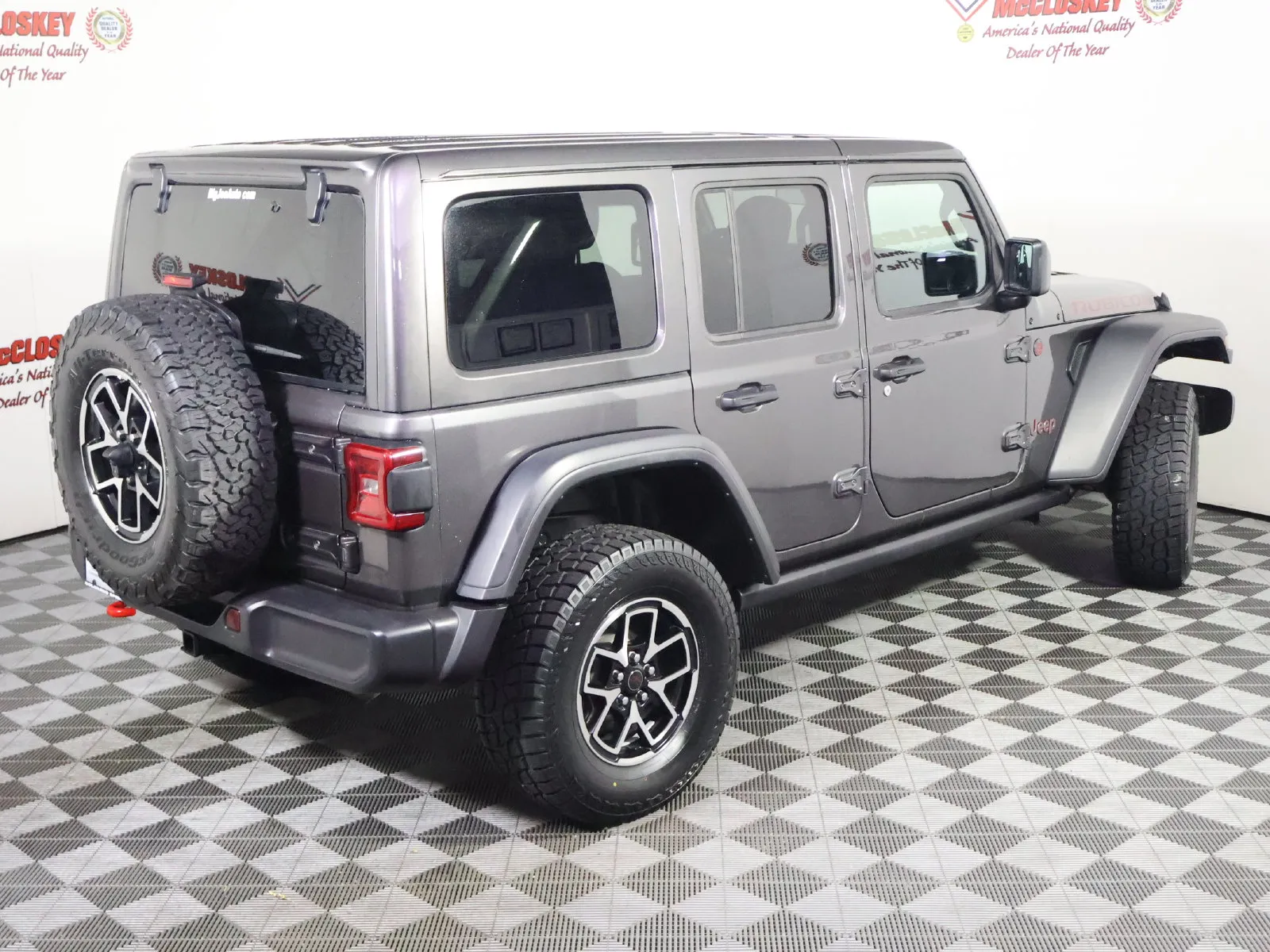 Jeep Wrangler photo 4
