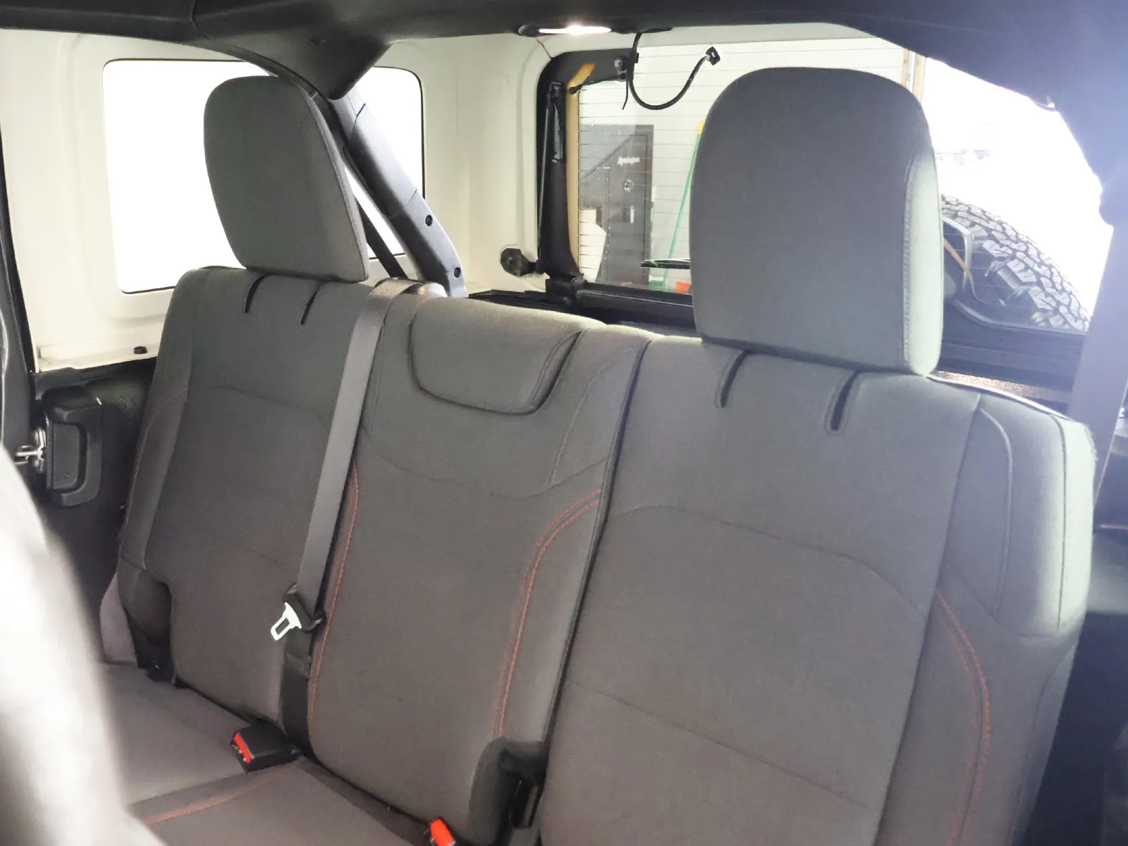 Jeep Wrangler photo 39
