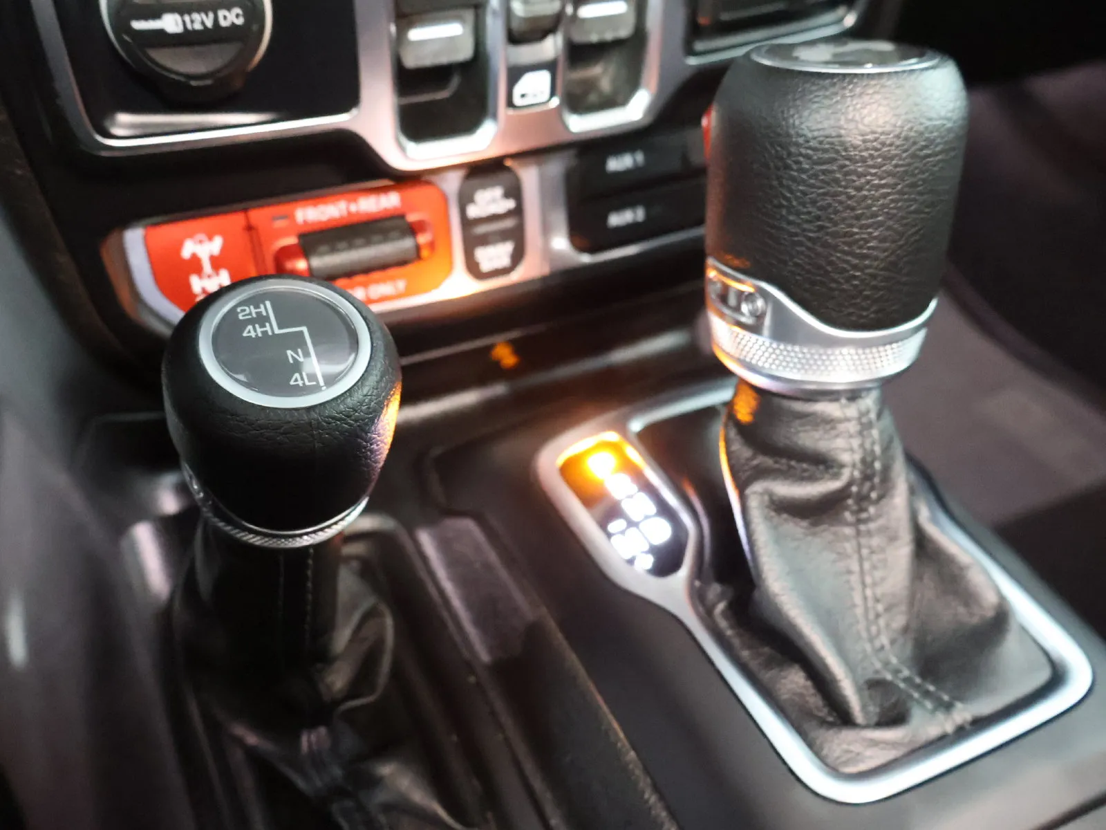 Jeep Wrangler photo 33