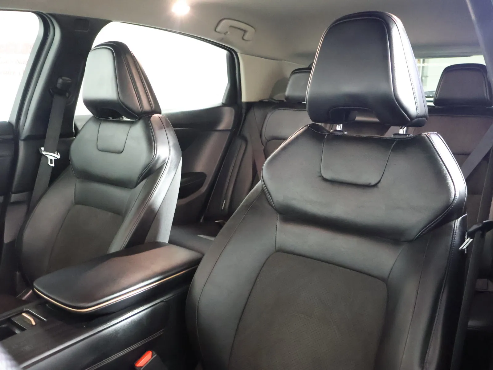 Nissan Ariya photo 29