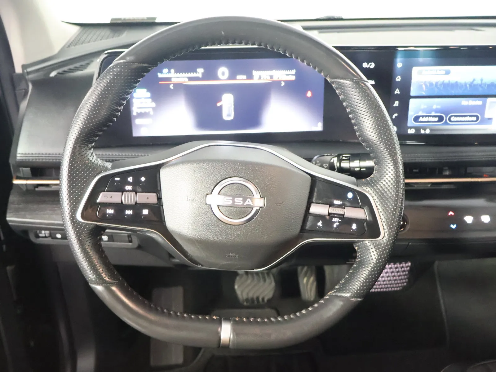 Nissan Ariya photo 31