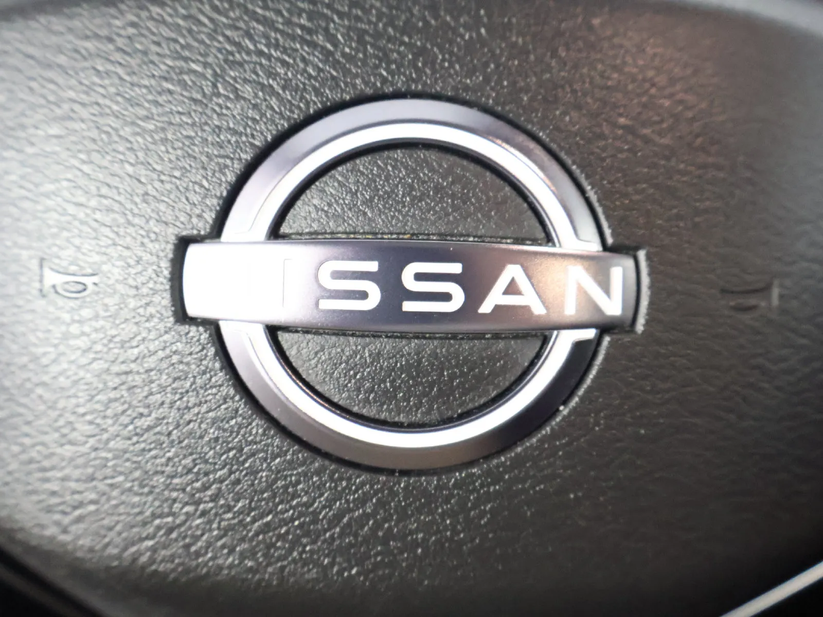 Nissan Ariya photo 32