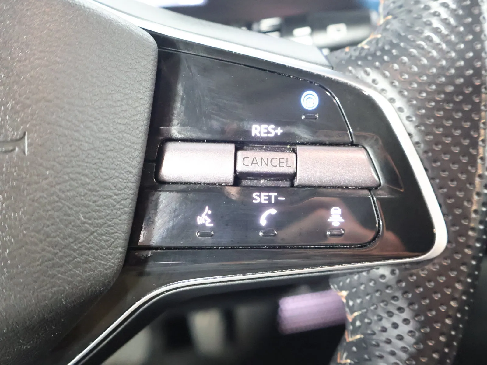 Nissan Ariya photo 34