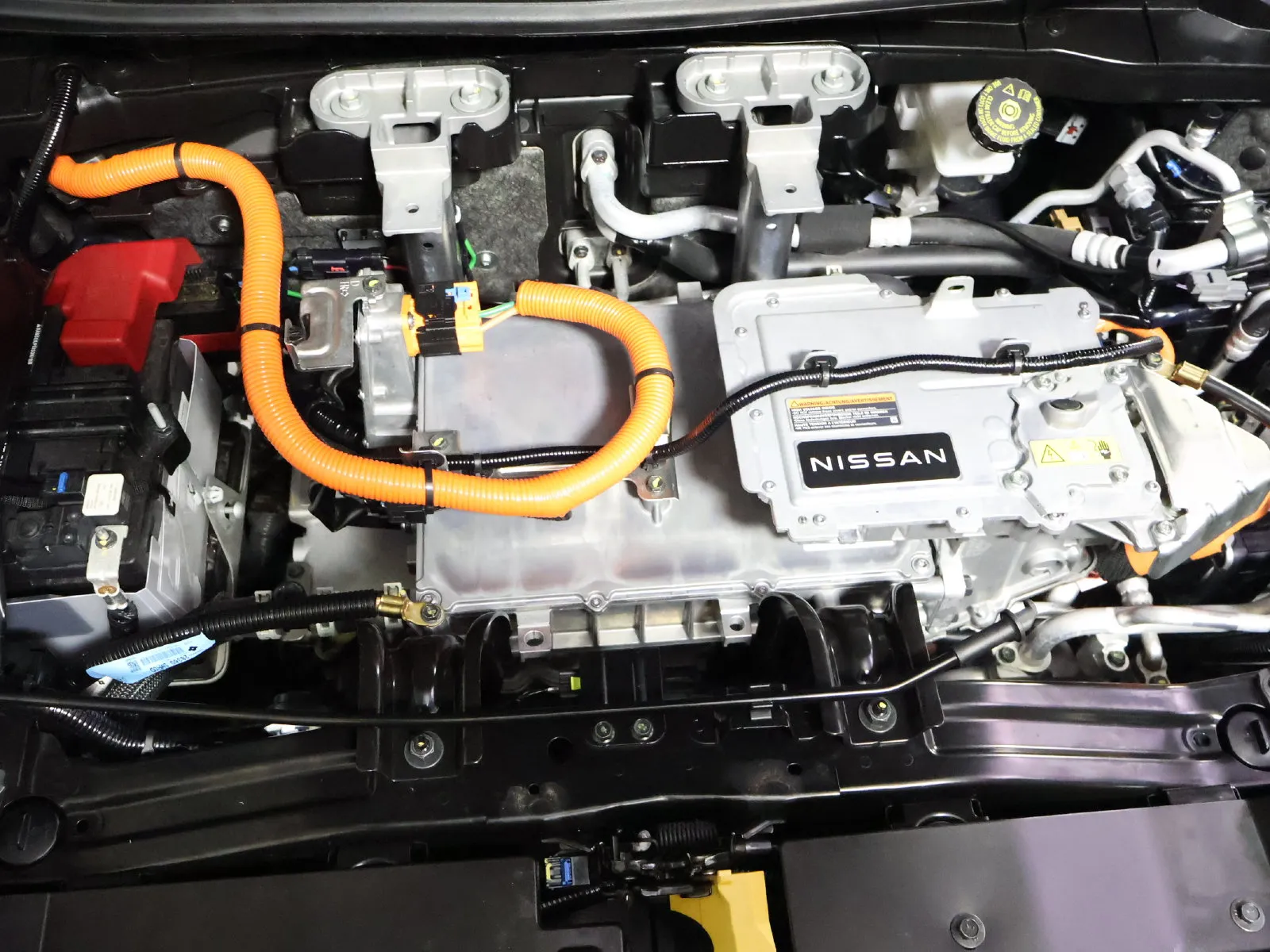 Nissan Ariya photo 15