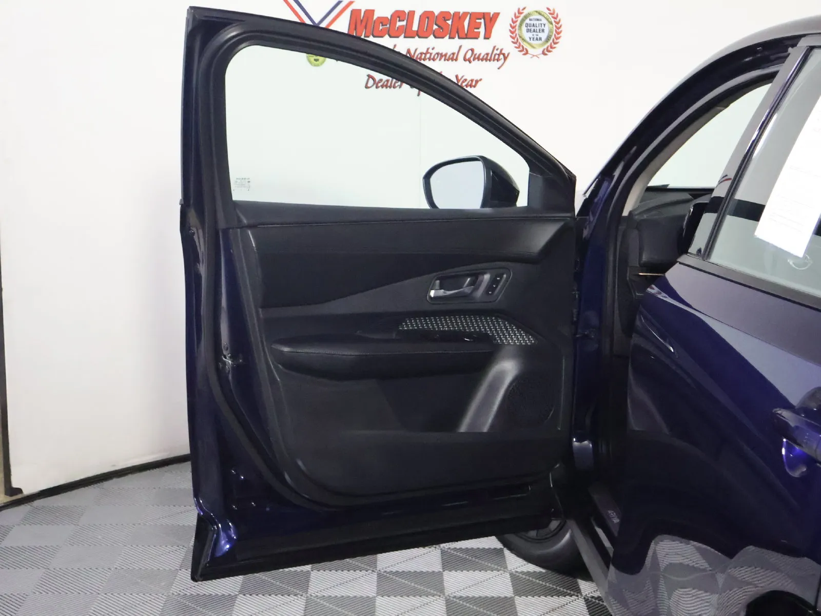 Nissan Ariya photo 16