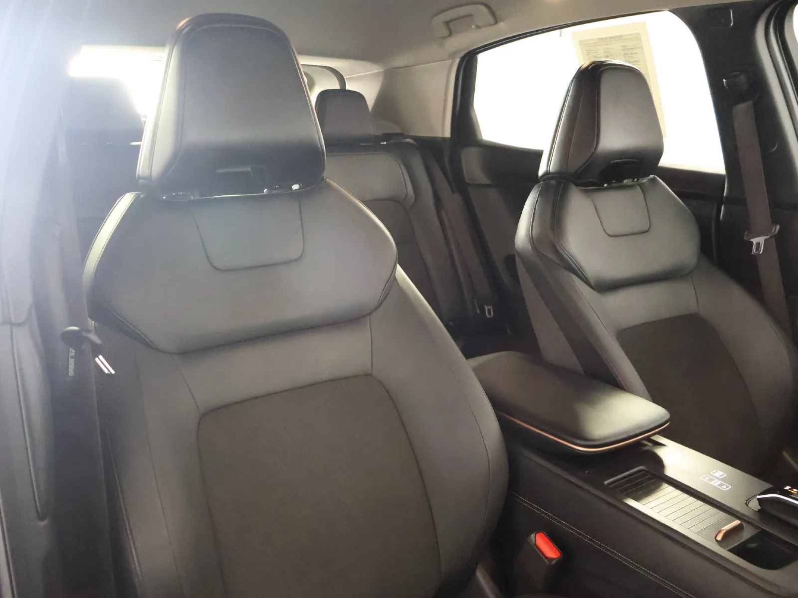 Nissan Ariya photo 46