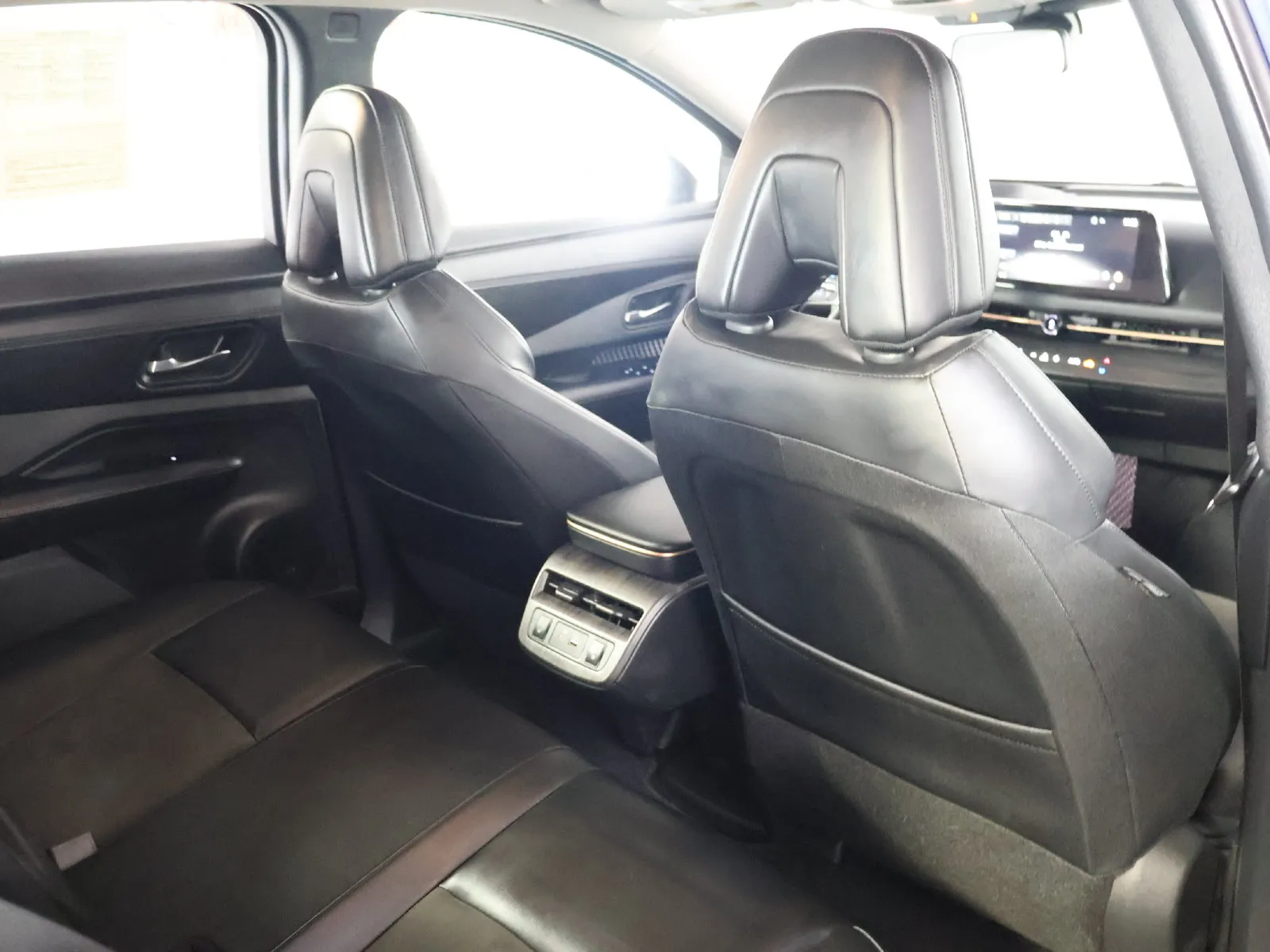 Nissan Ariya photo 41