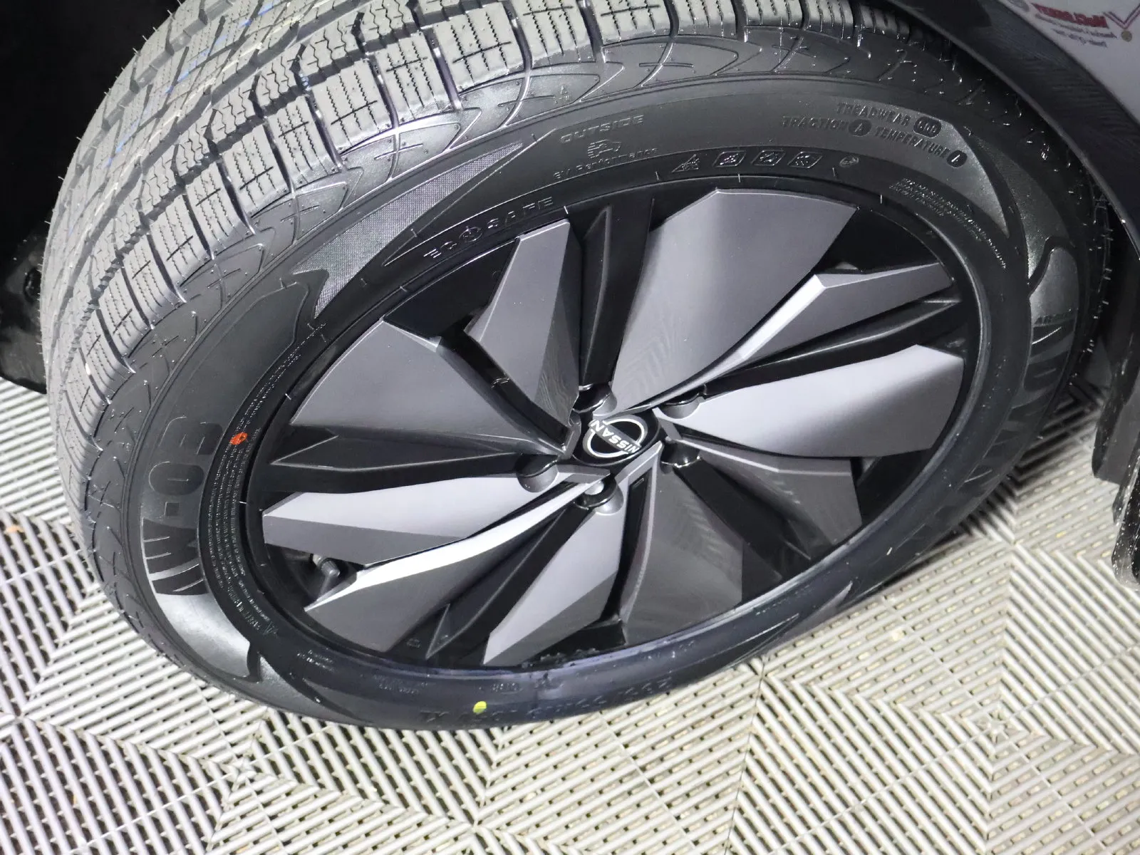 Nissan Ariya photo 20