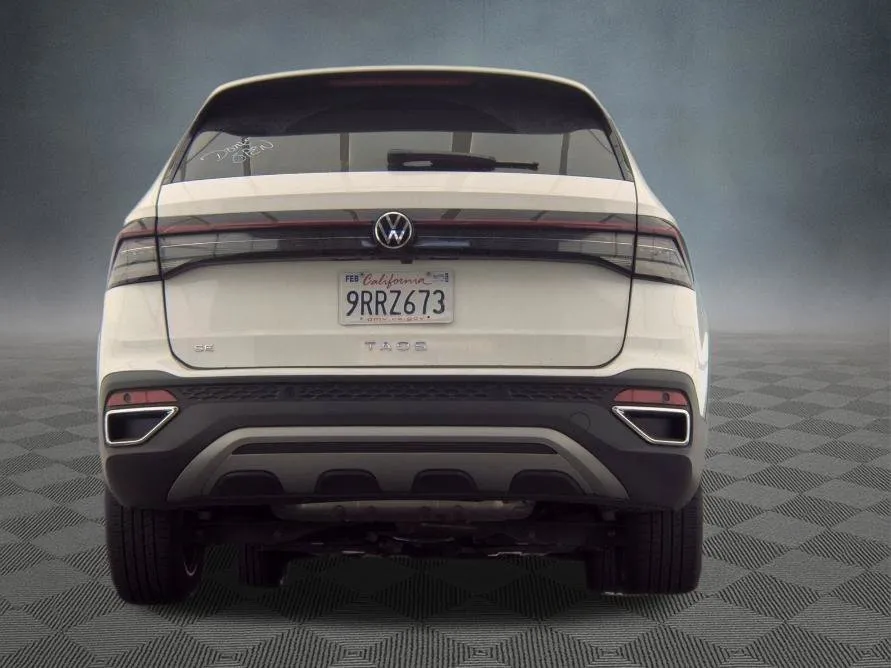 Volkswagen Taos photo 5