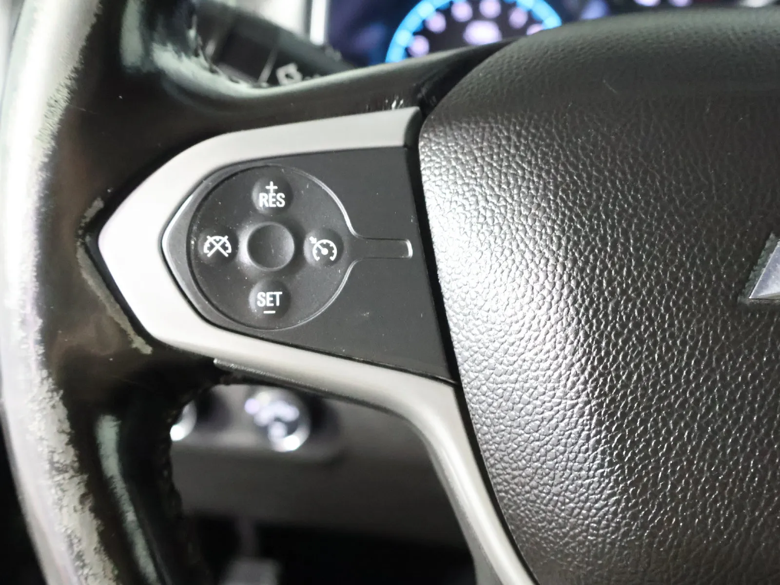 Chevrolet Colorado photo 35
