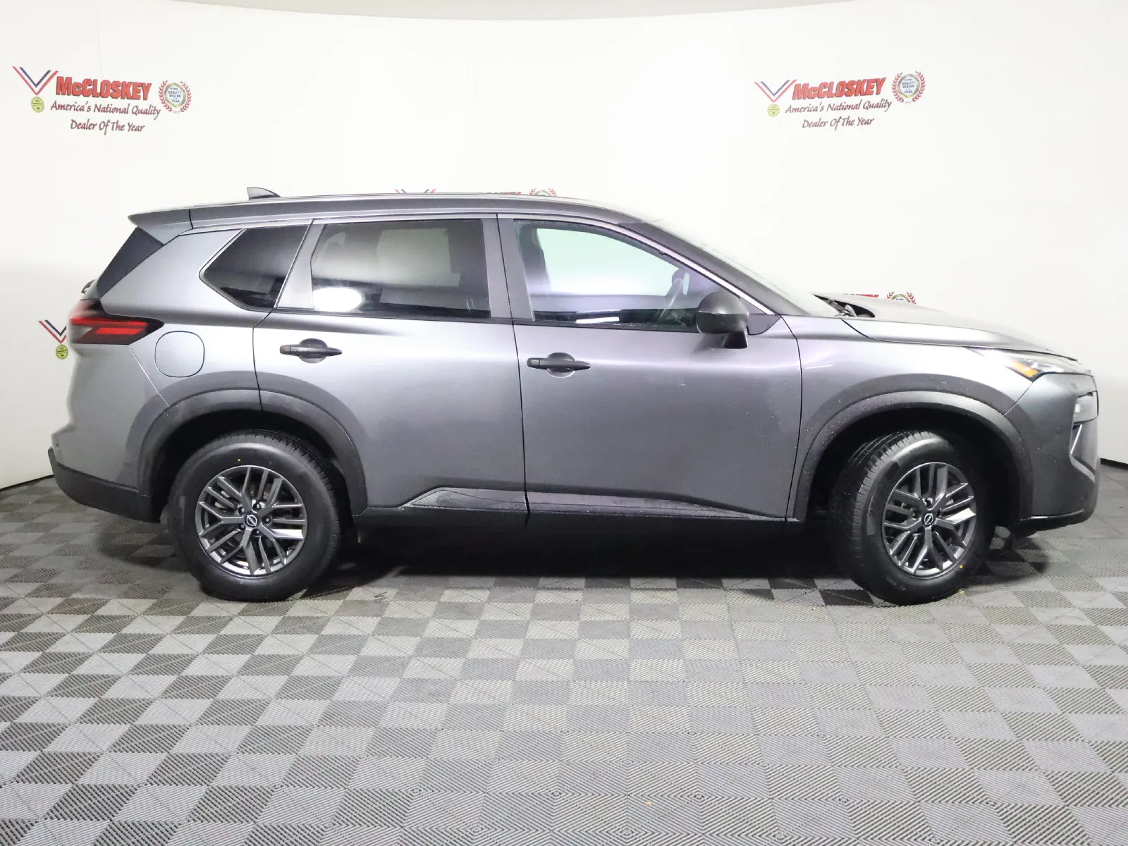 Nissan Rogue photo 3