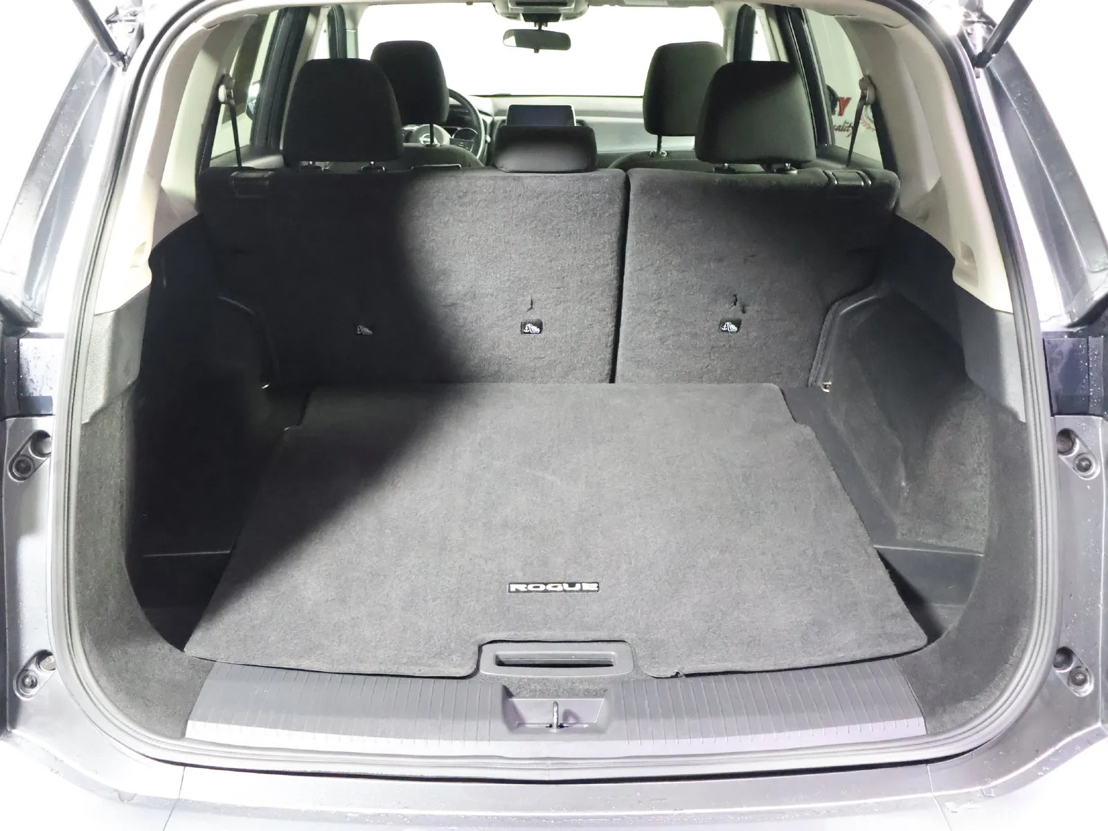 Nissan Rogue photo 10