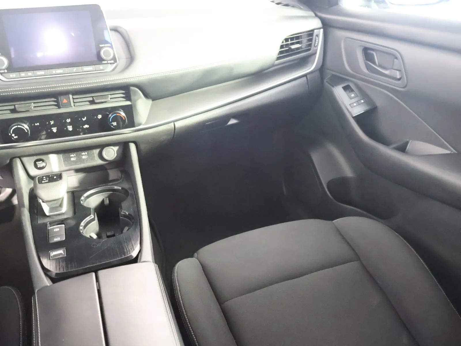 Nissan Rogue photo 37