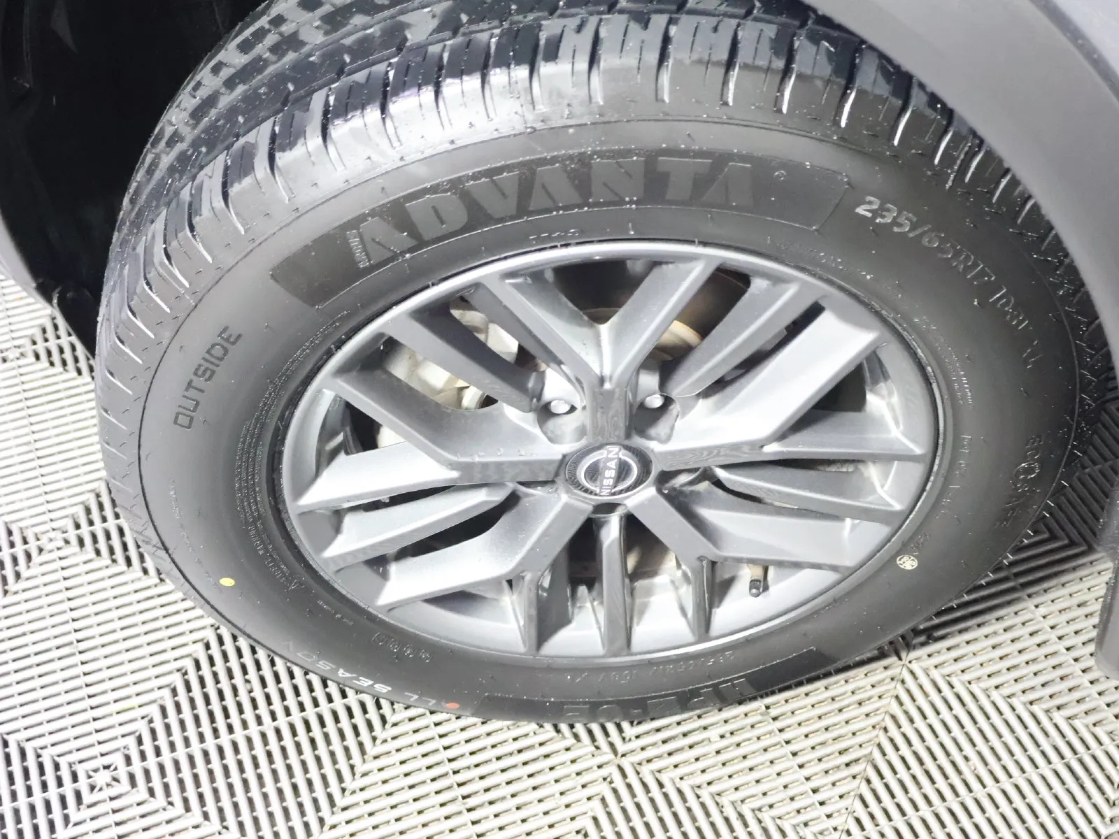 Nissan Rogue photo 18