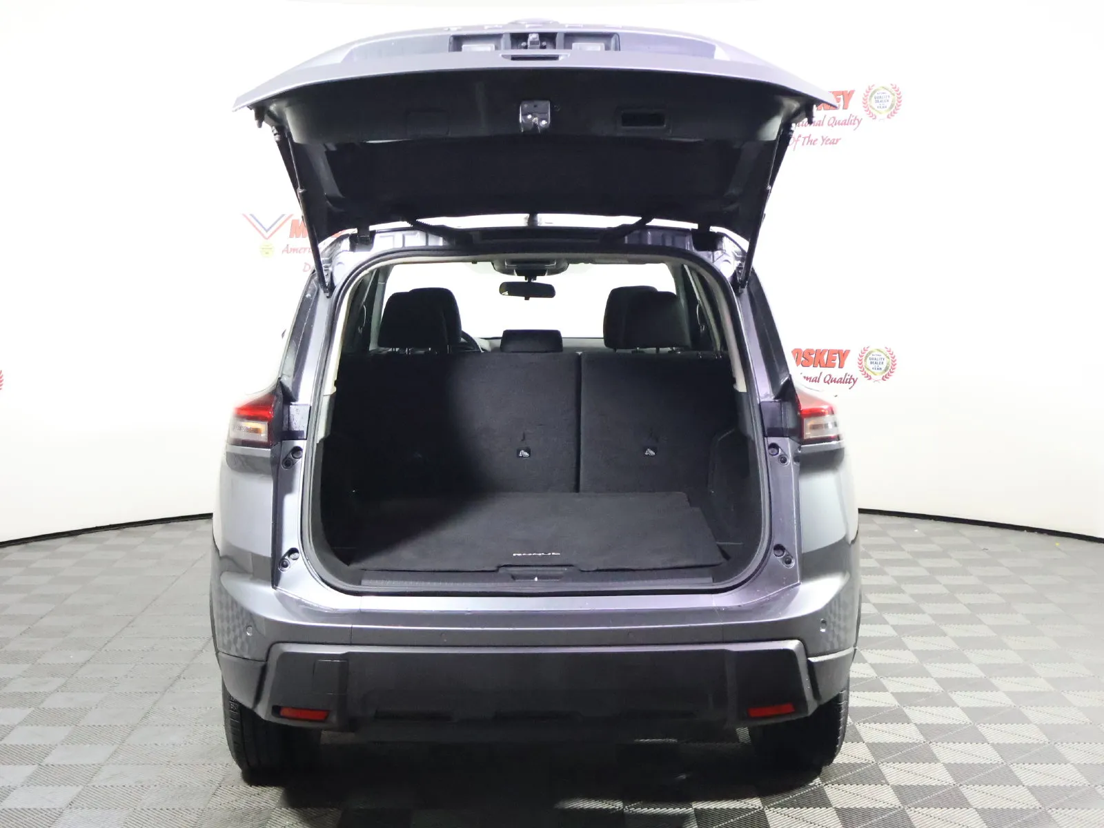 Nissan Rogue photo 9