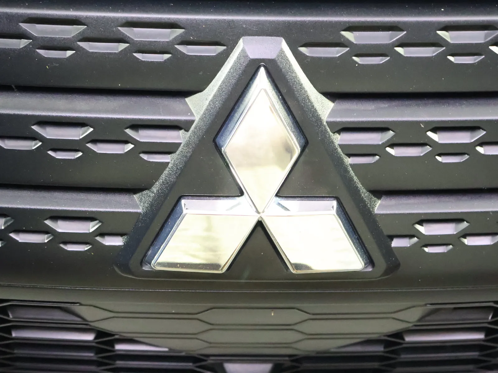 Mitsubishi Eclipse Cross photo 16