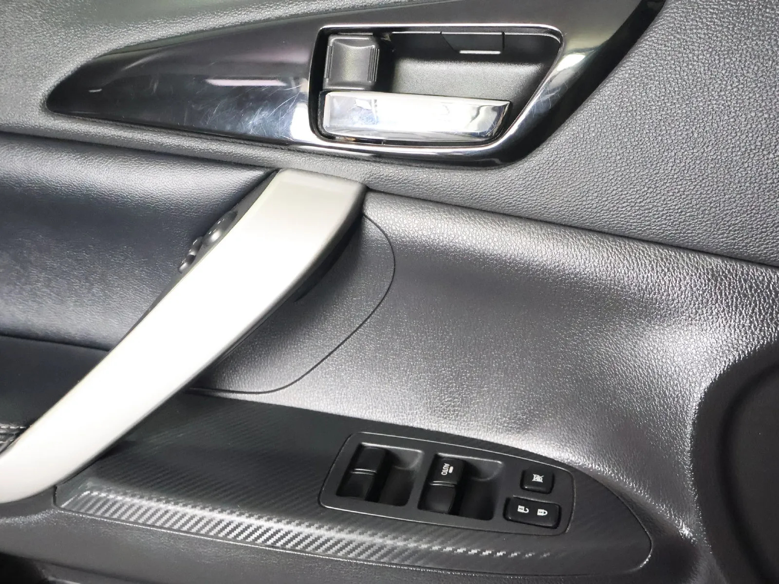 Mitsubishi Eclipse Cross photo 33