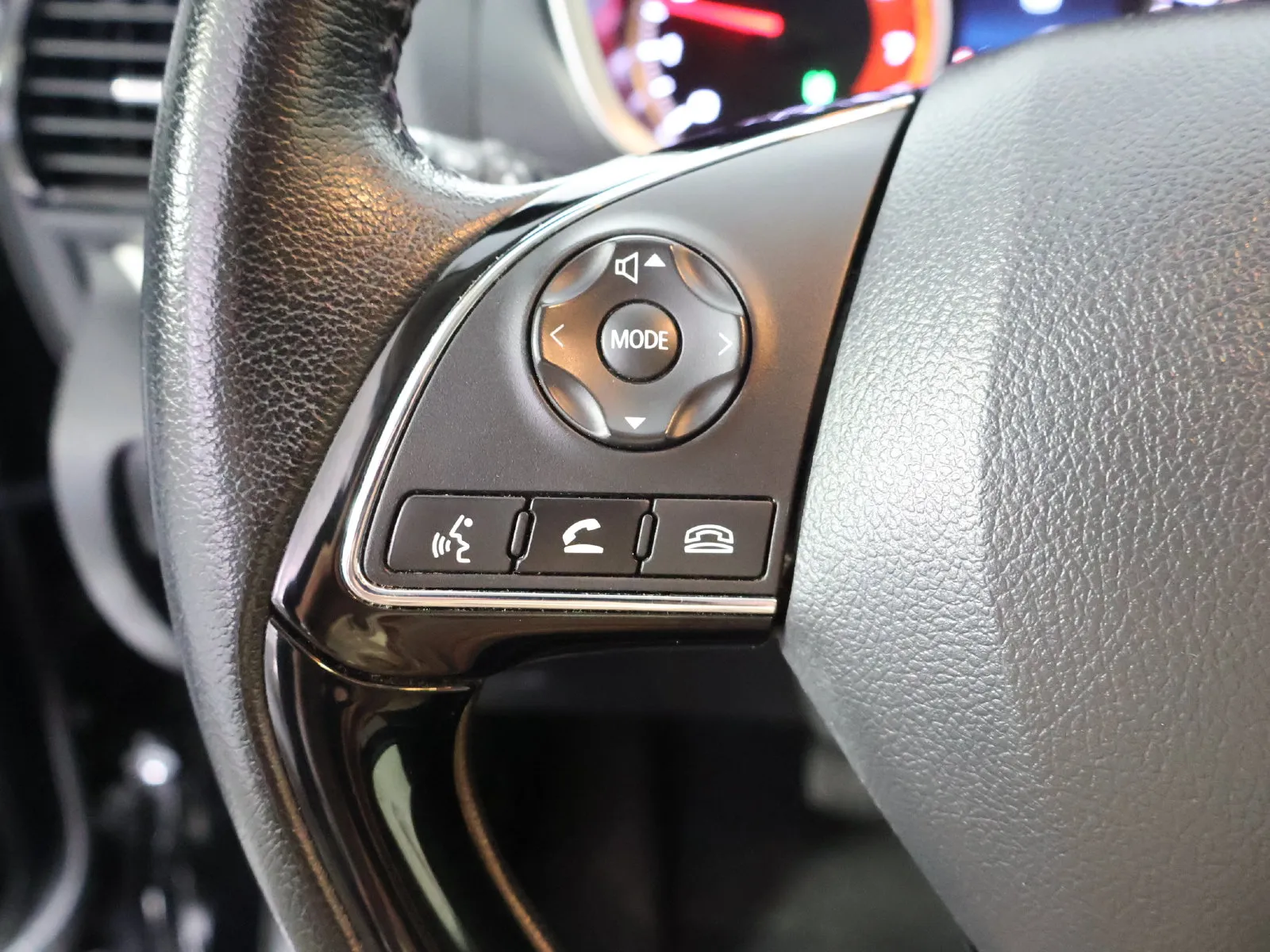 Mitsubishi Eclipse Cross photo 31