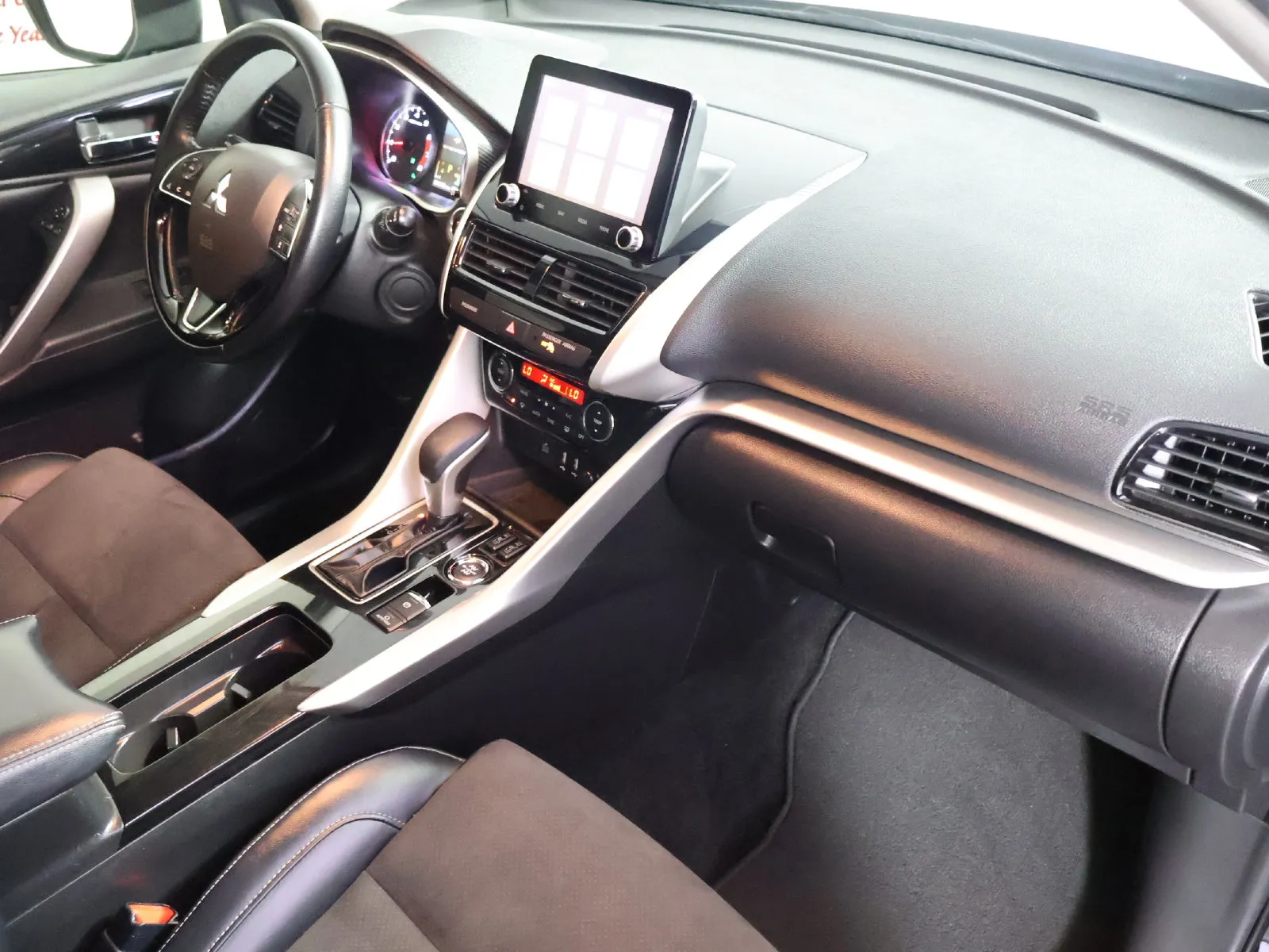 Mitsubishi Eclipse Cross photo 44