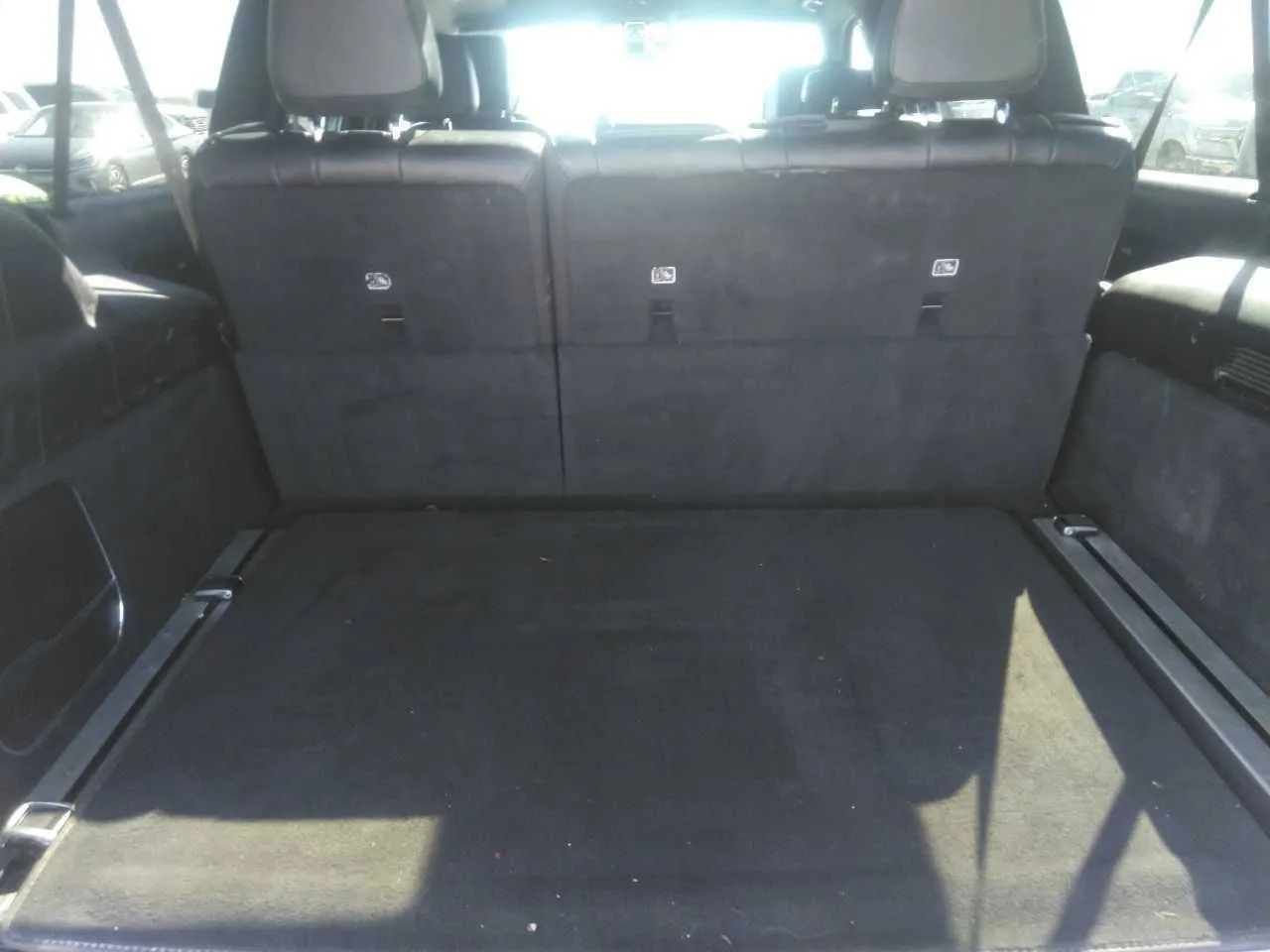 Jeep Grand Wagoneer L photo 8