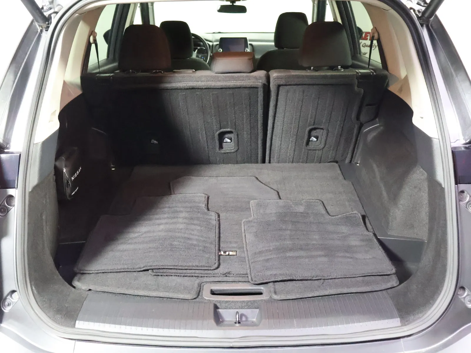 Nissan Rogue photo 11