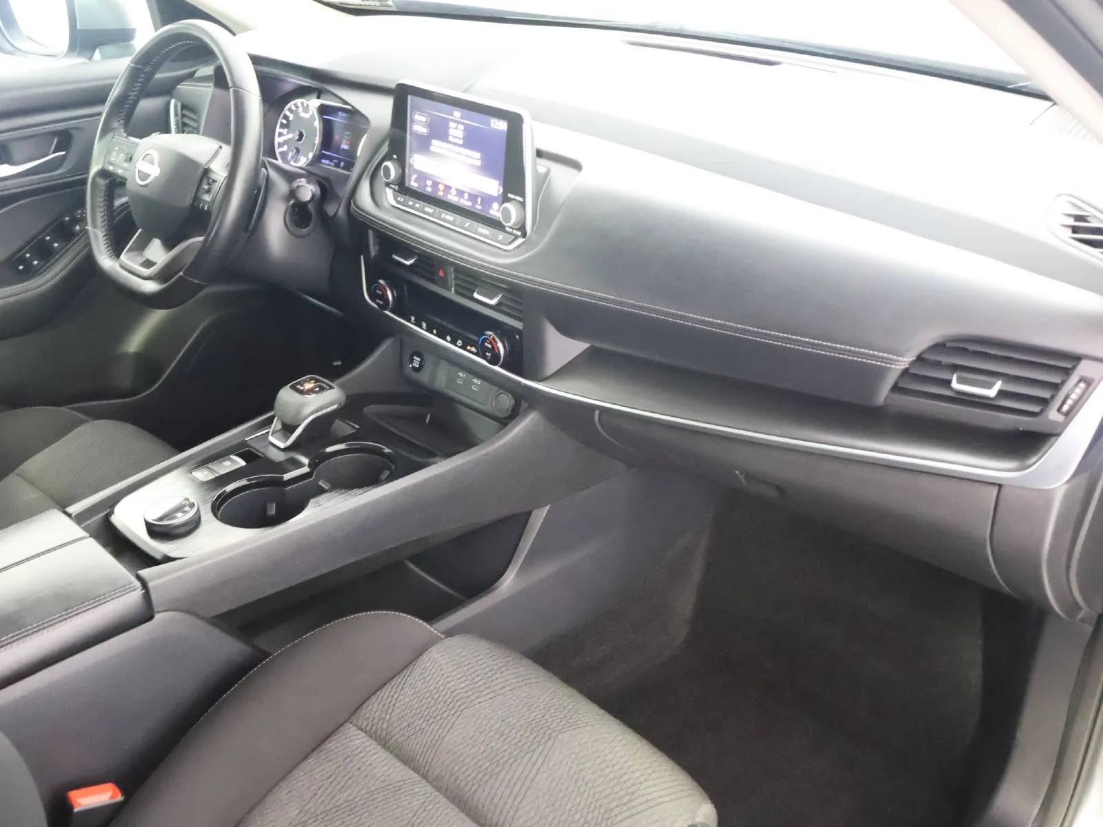 Nissan Rogue photo 51