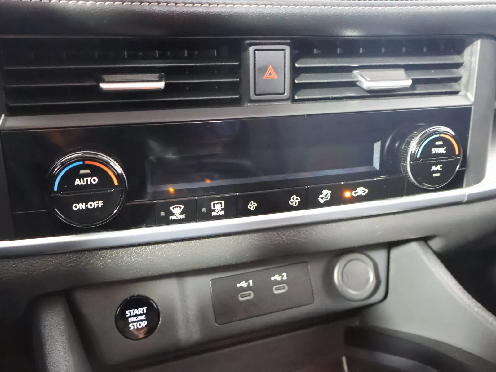 Nissan Rogue photo 42