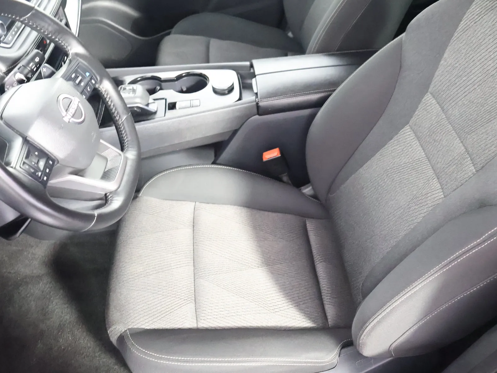 Nissan Rogue photo 26