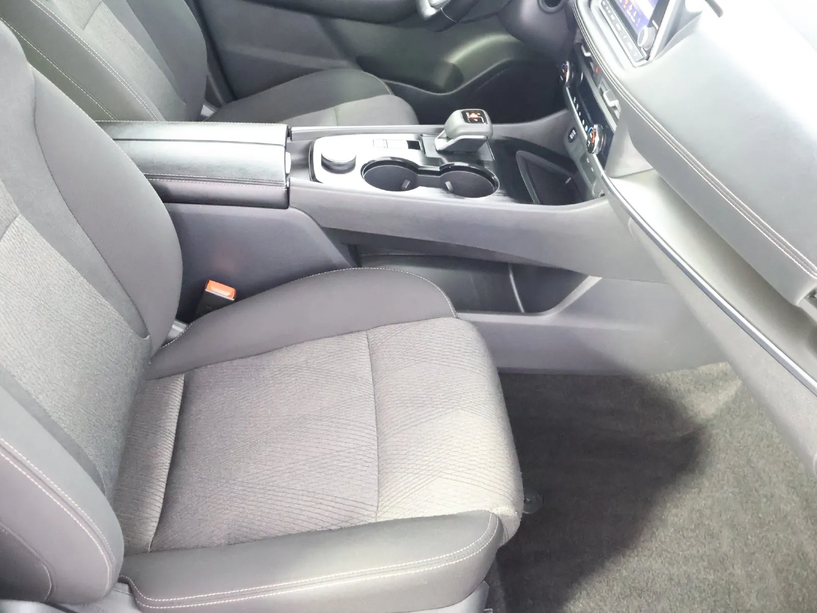 Nissan Rogue photo 52