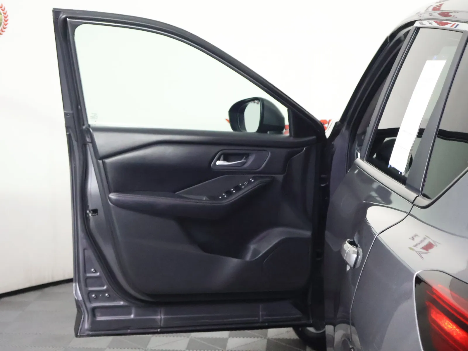 Nissan Rogue photo 24