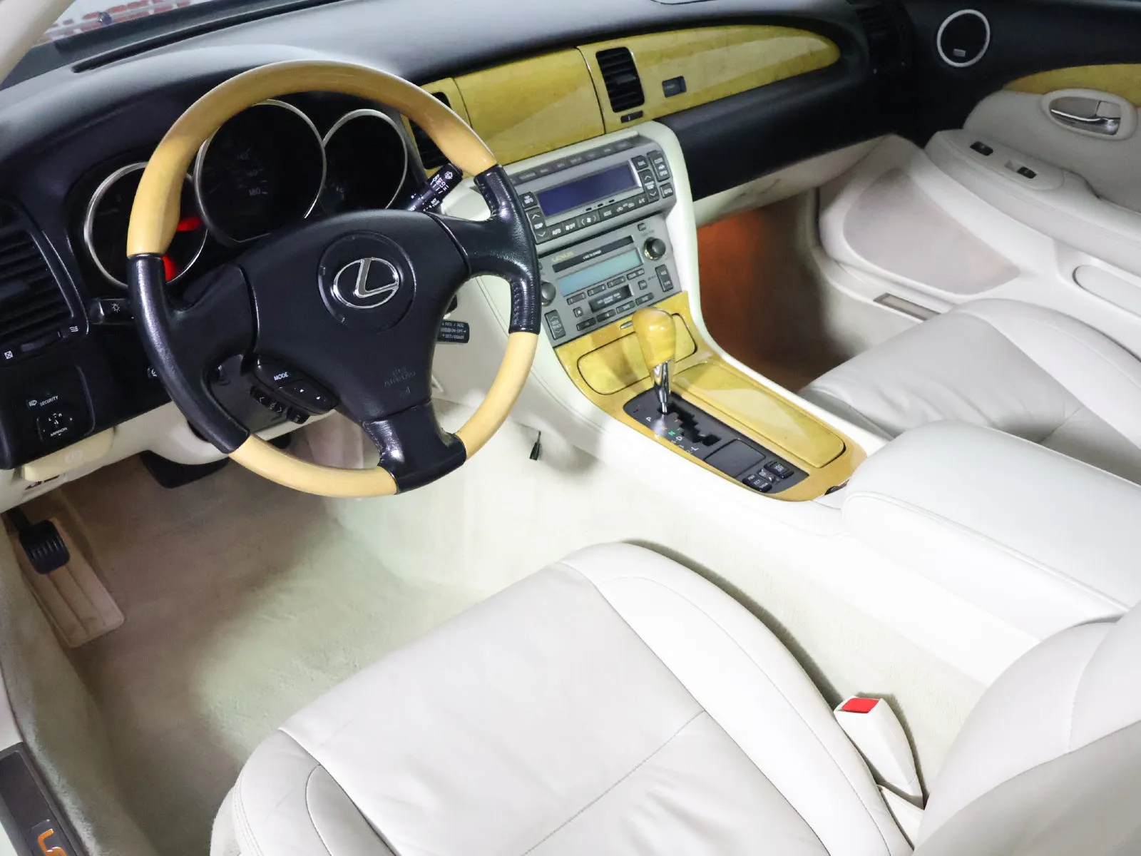 Lexus SC photo 25