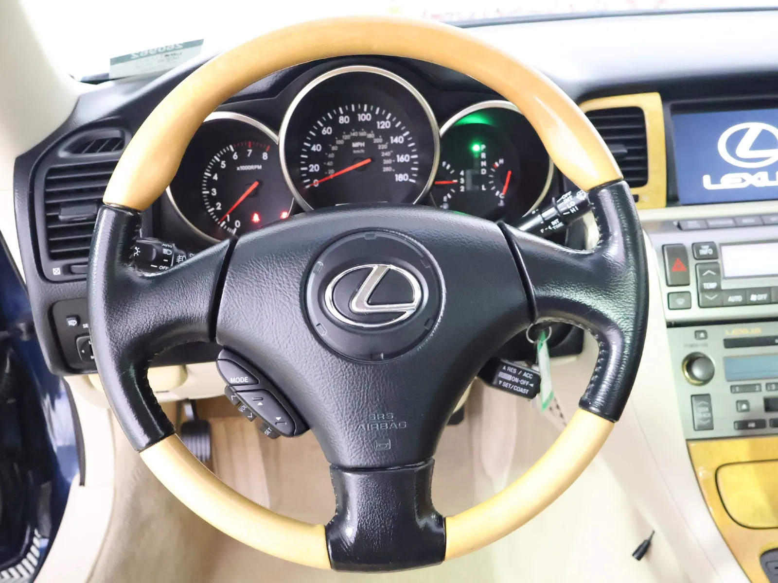 Lexus SC photo 30