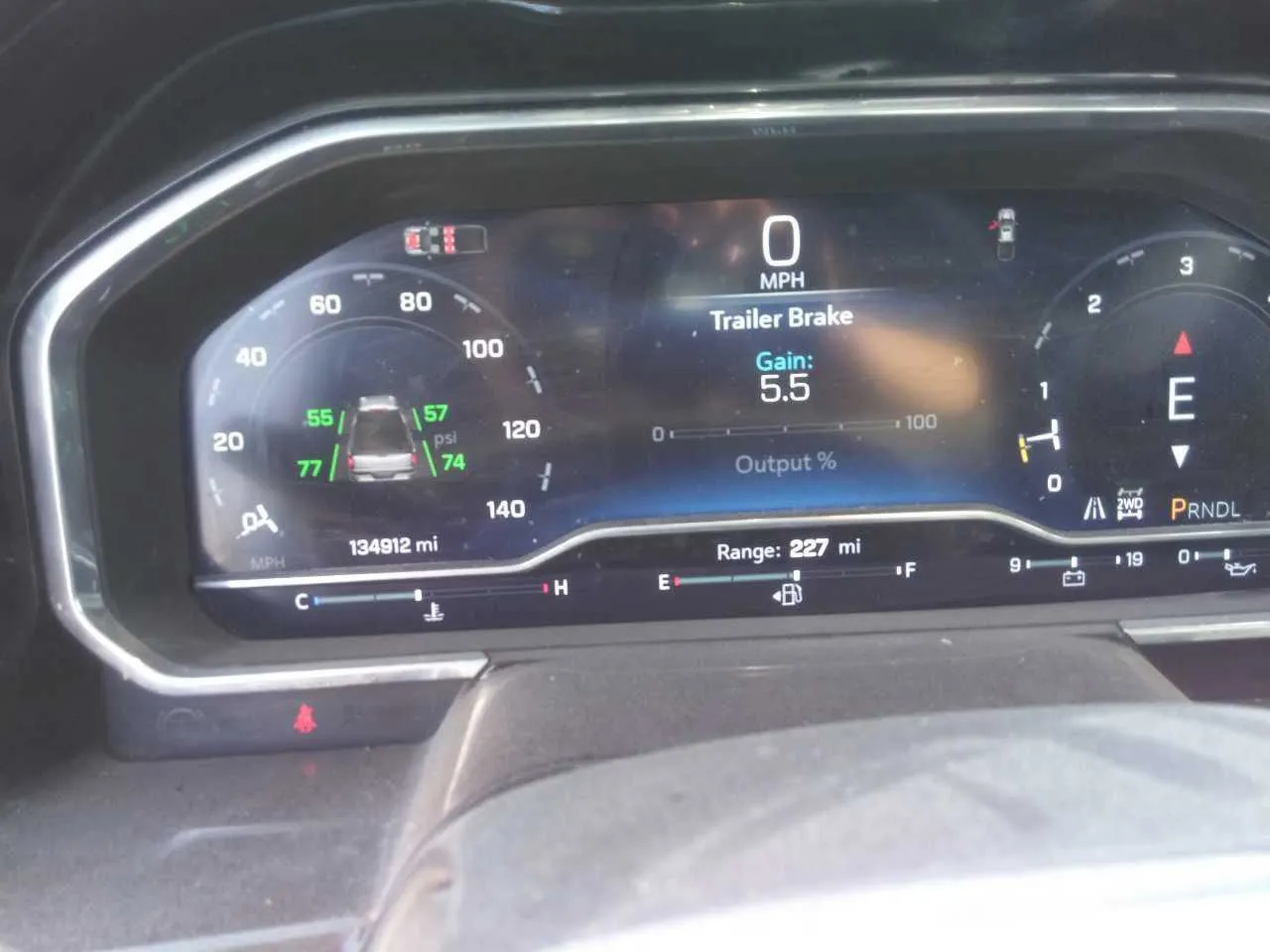 Chevrolet Silverado photo 5