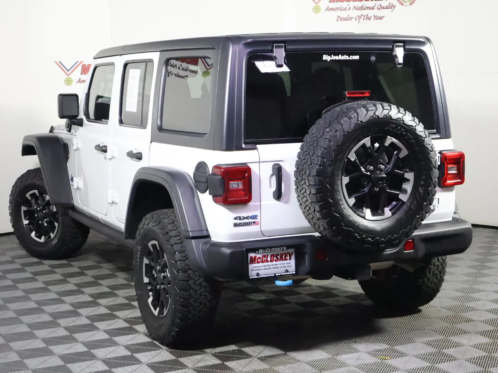 Jeep Wrangler photo 12