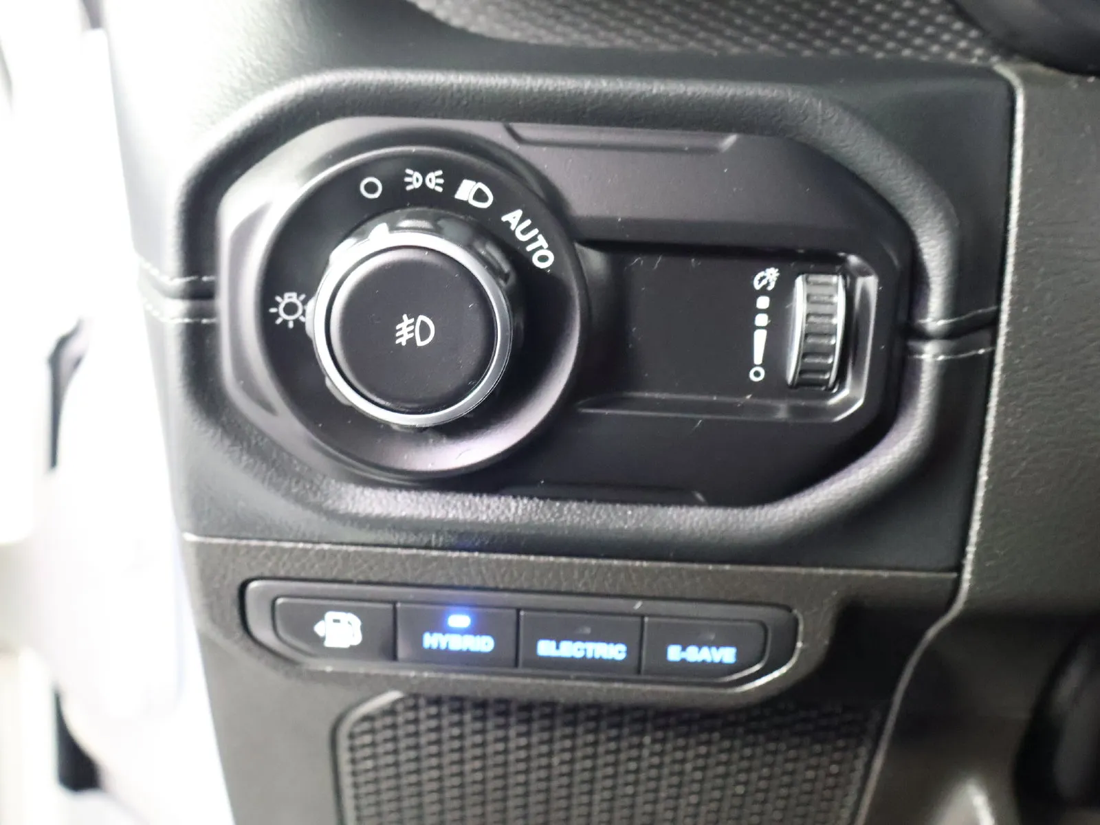 Jeep Wrangler photo 30