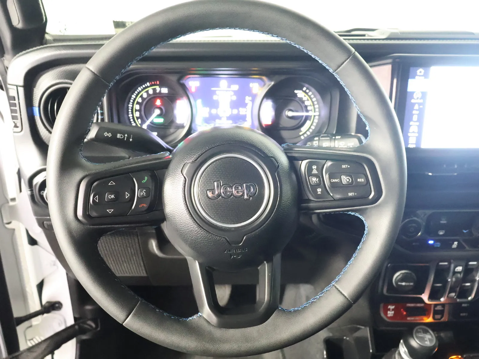 Jeep Wrangler photo 31