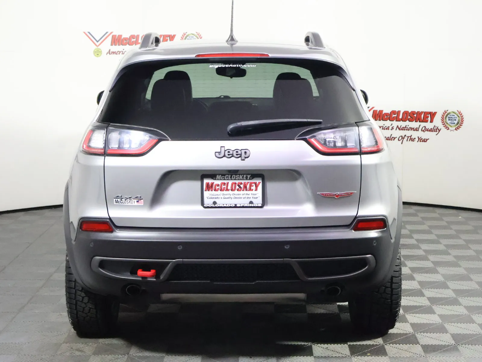 Jeep Cherokee photo 6
