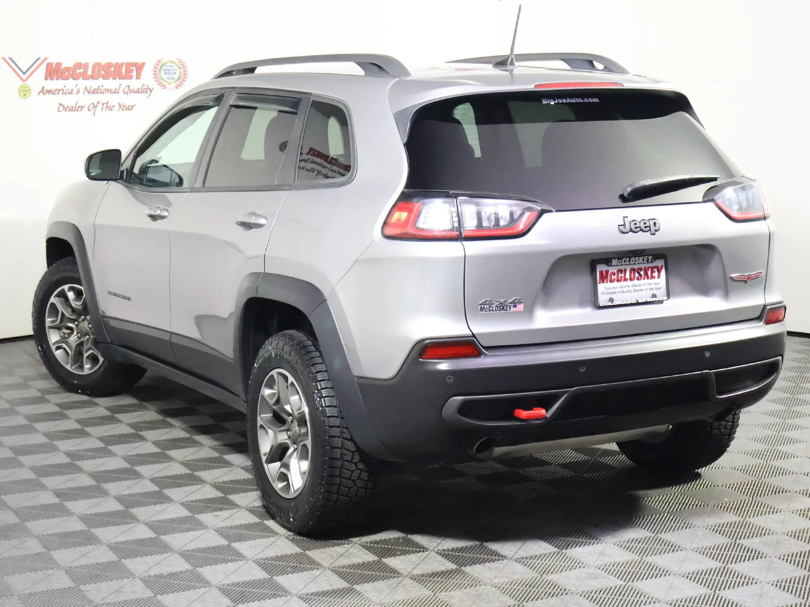 Jeep Cherokee photo 16