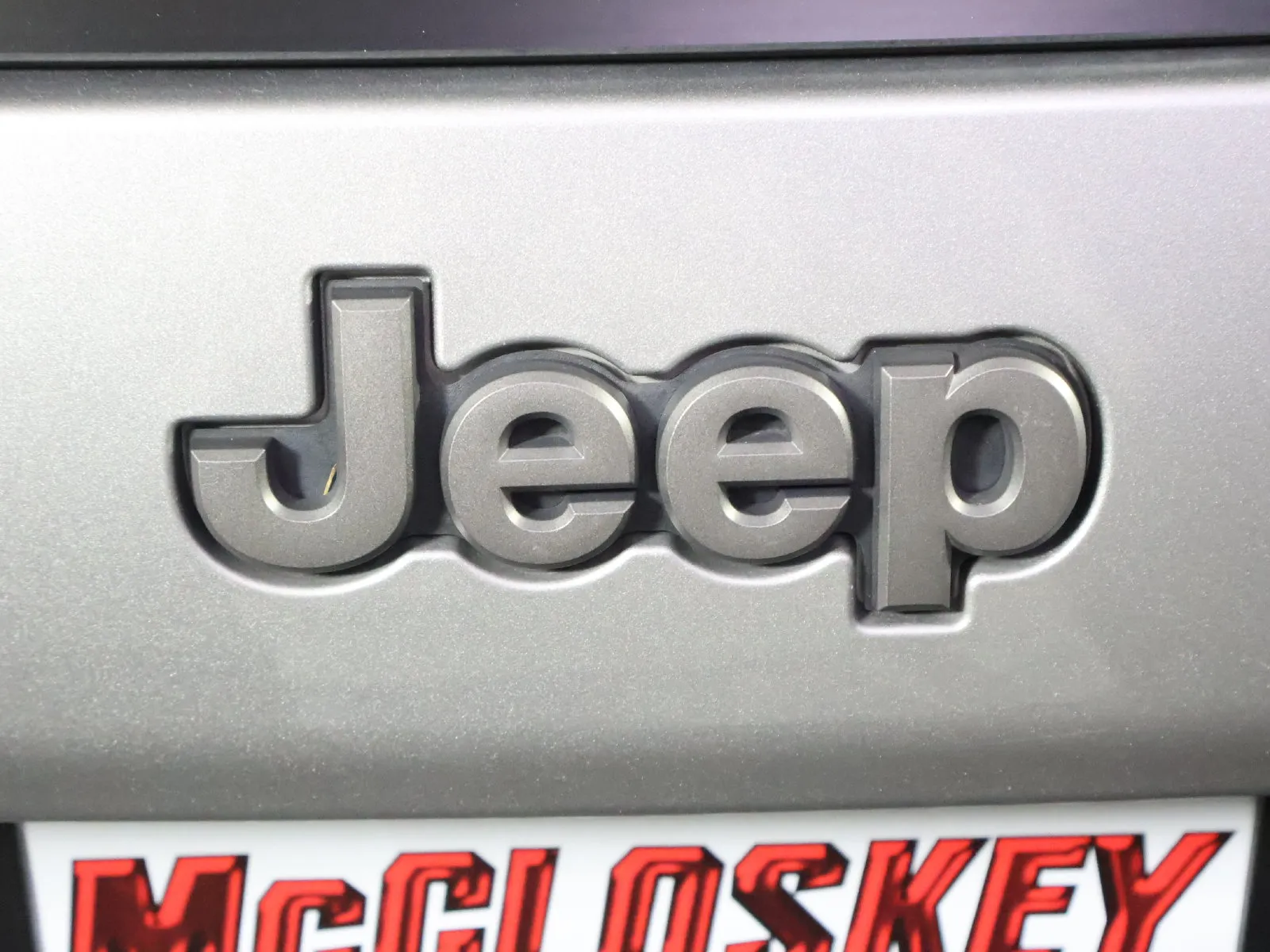 Jeep Cherokee photo 8