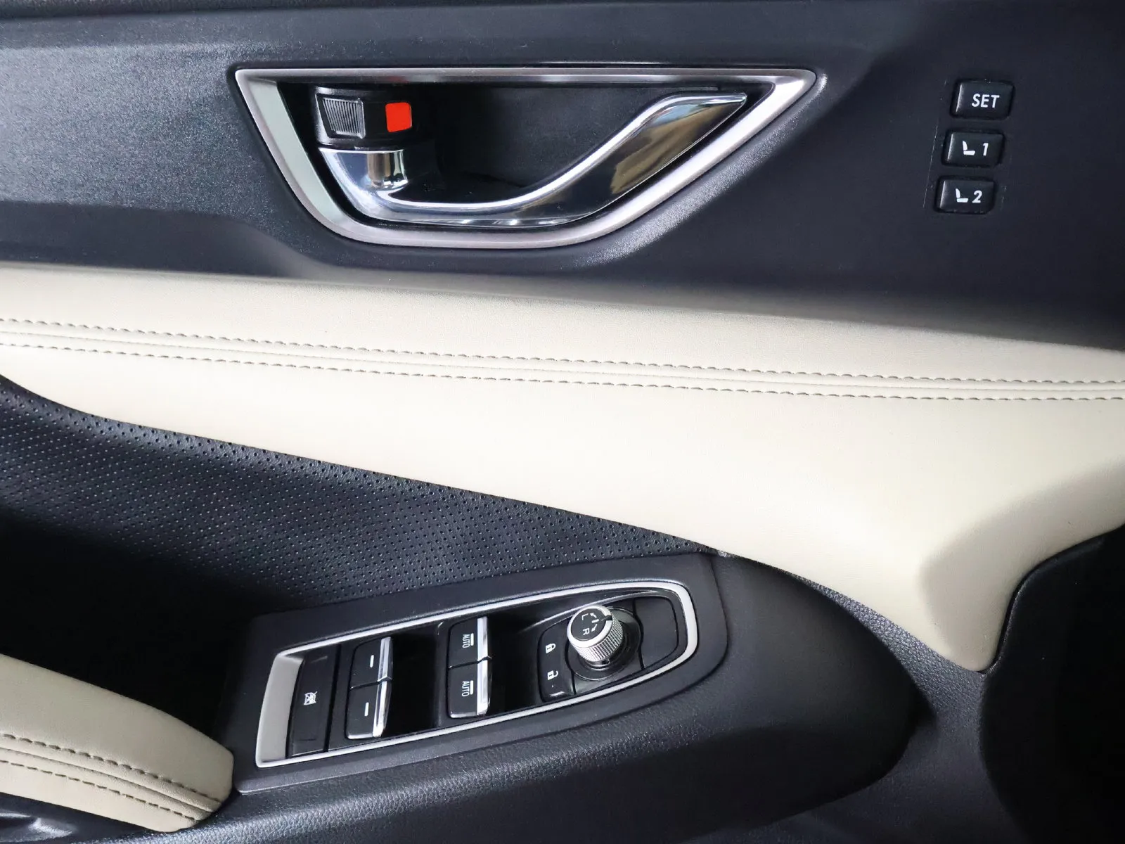 Subaru Ascent photo 31