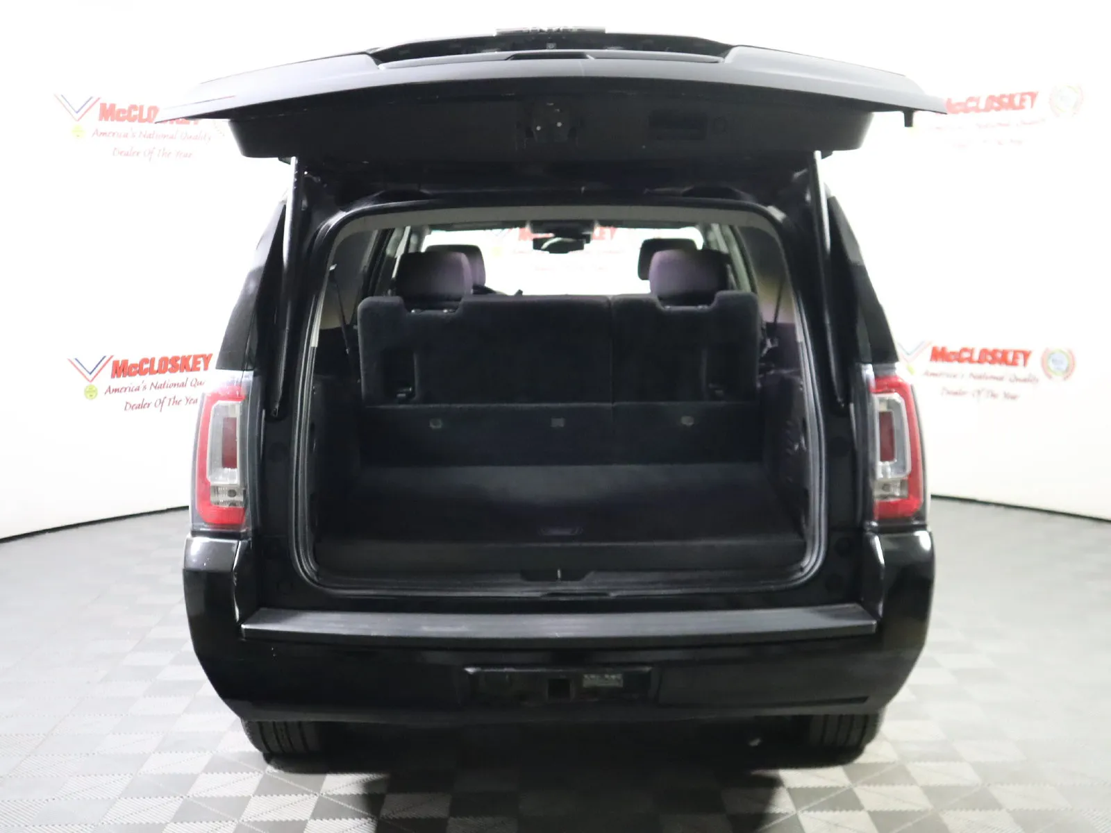 GMC Yukon XL photo 11