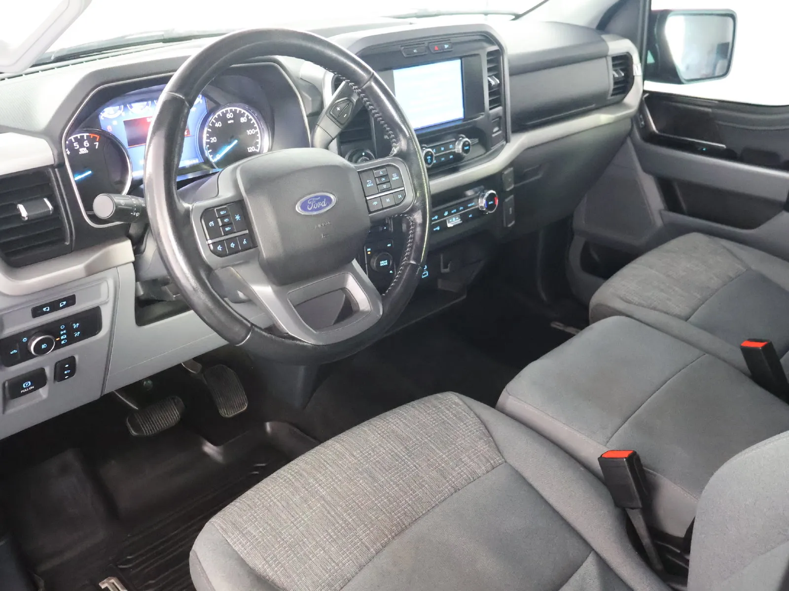 Ford F-150 photo 31