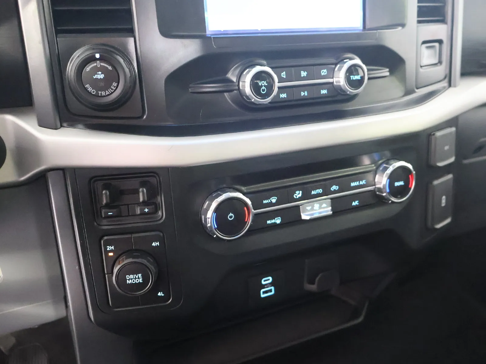 Ford F-150 photo 43